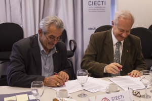 Amadeo Nicora, presidente del INTA, junto con Gustavo Lugones, presidente del CIECTI.